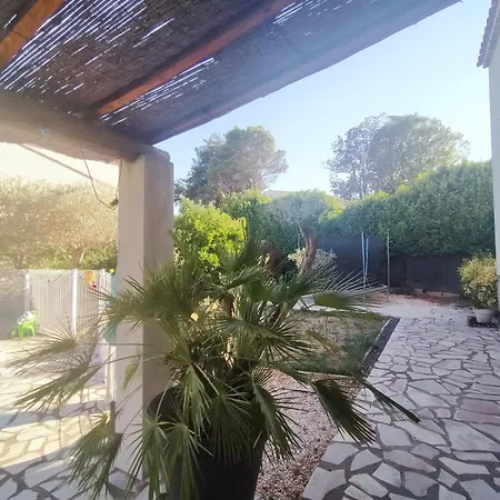 House With Pool In Alpilles Villa Saint-Etienne-du-Gres